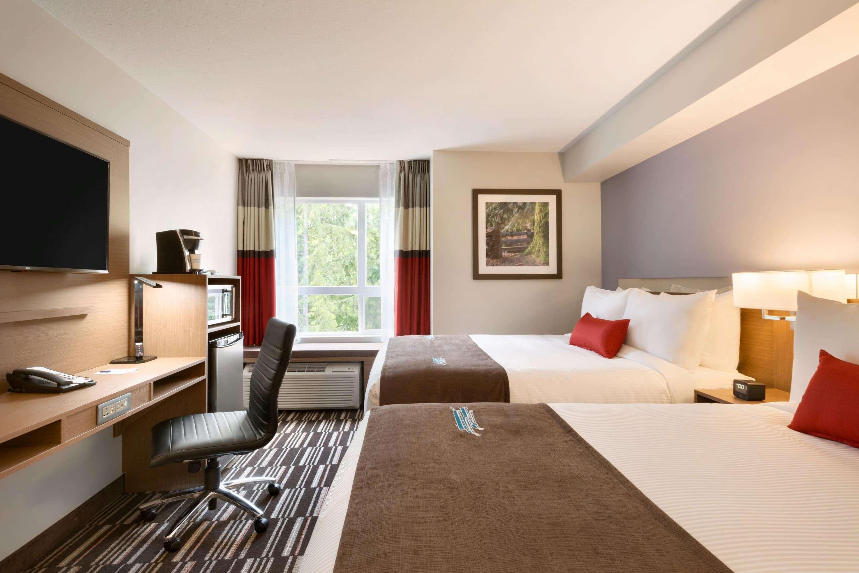 Microtel Inn & Suites By Wyndham Oyster Bay ليديسميث المظهر الخارجي الصورة